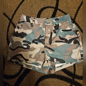 Shein camo shorts